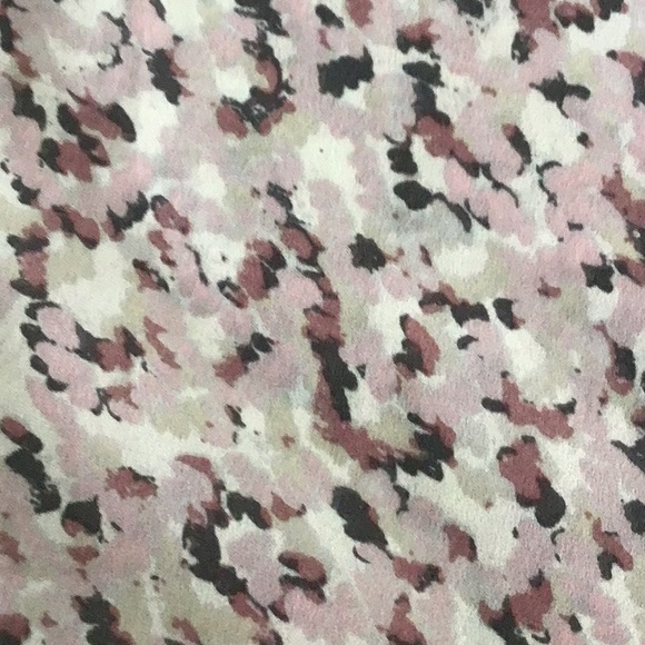 Cute top - Picture 5 of 5